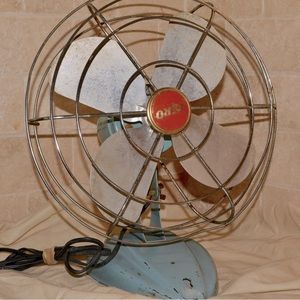 Vintage Zero by McGraw Desk Fan 1260R WORKS GREAT!